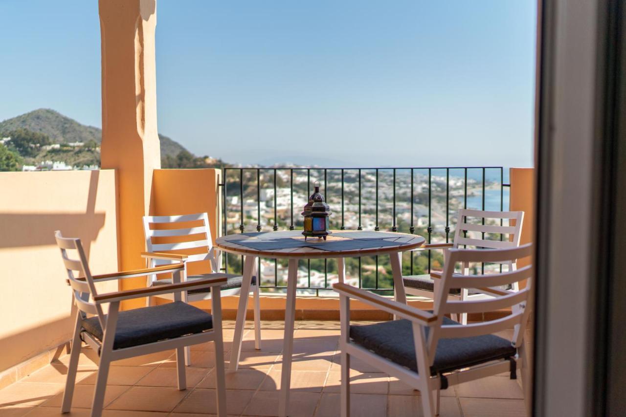 מוחקאר Chalet Con Vistas Al Mar Y Piscina מראה חיצוני תמונה