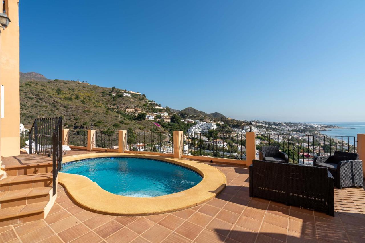 מוחקאר Chalet Con Vistas Al Mar Y Piscina מראה חיצוני תמונה