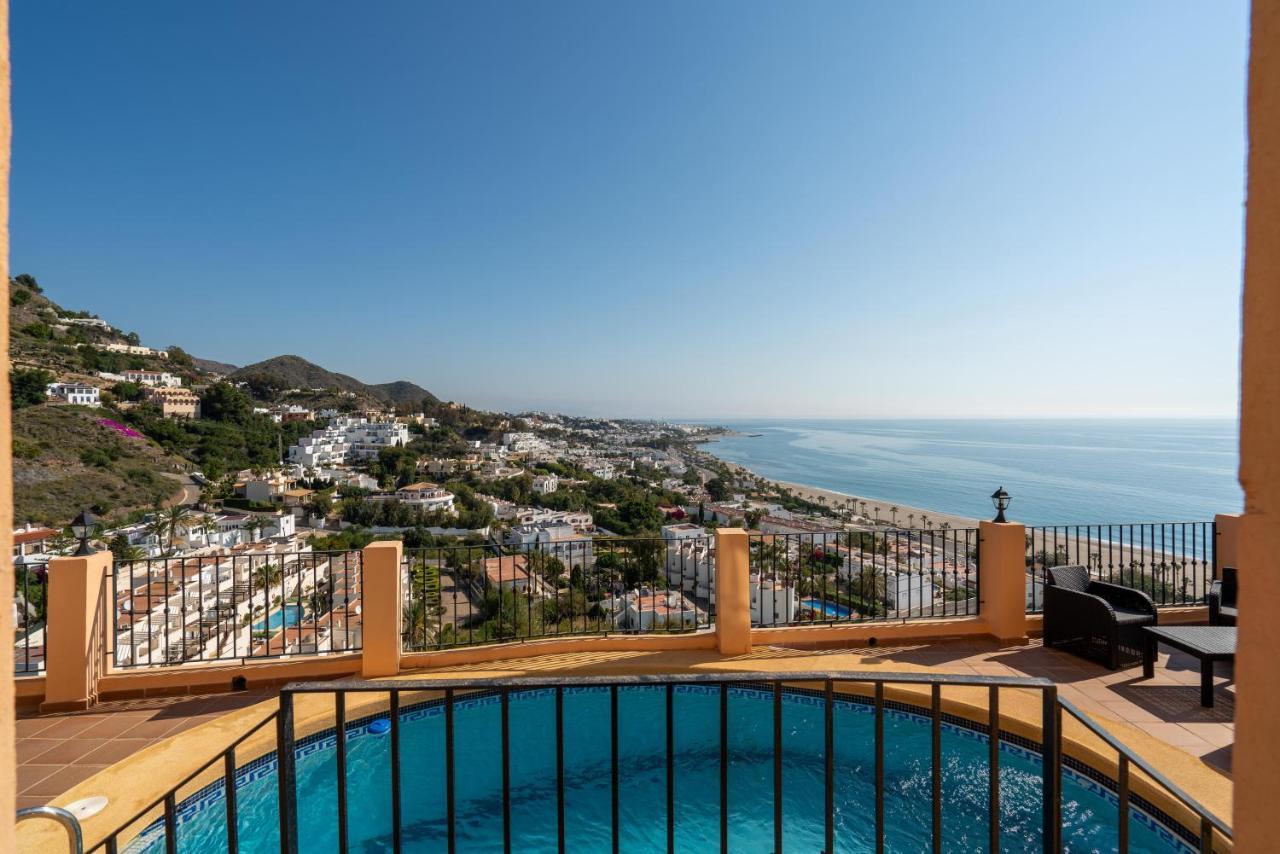 מוחקאר Chalet Con Vistas Al Mar Y Piscina מראה חיצוני תמונה