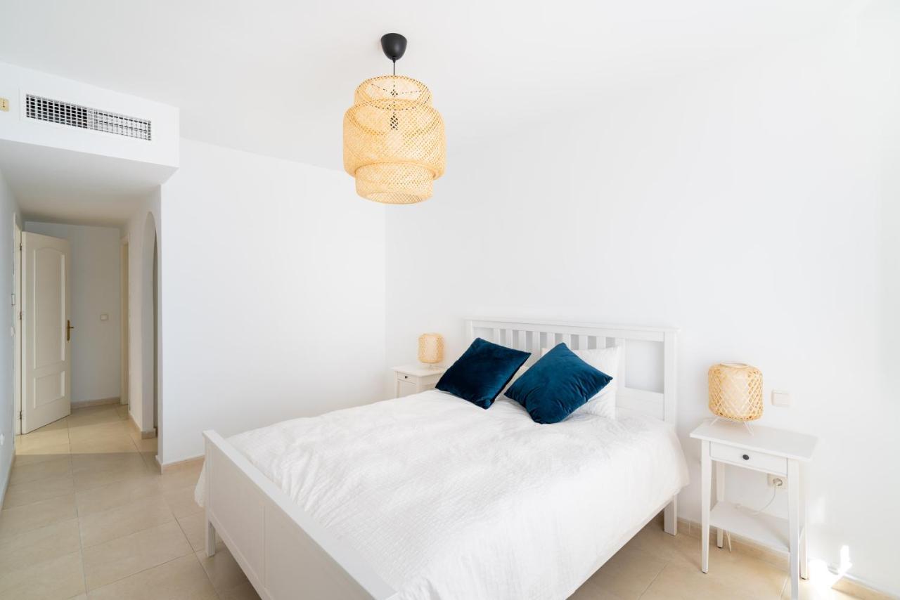 מוחקאר Chalet Con Vistas Al Mar Y Piscina מראה חיצוני תמונה