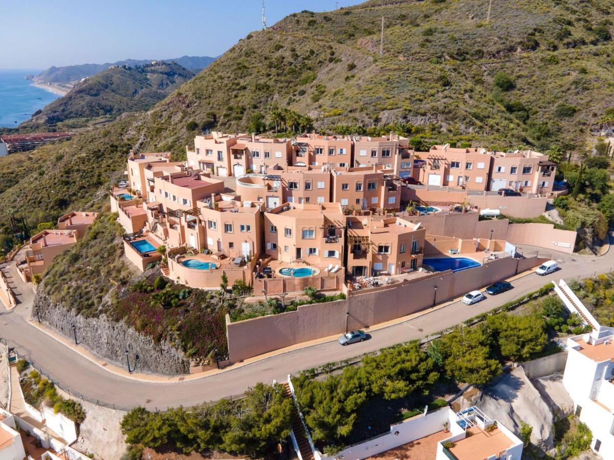 מוחקאר Chalet Con Vistas Al Mar Y Piscina מראה חיצוני תמונה
